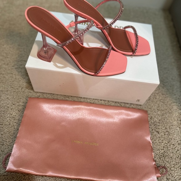 Amina Muaddi - Picture 3 of 4